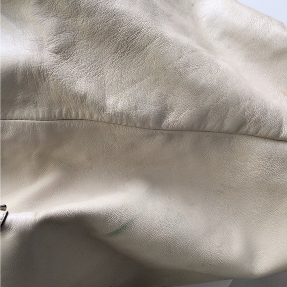 CHANEL Large Edgy Tote Bag - Picture 5 of 16